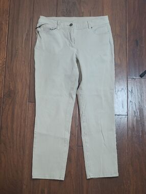 Chico's Greyish Khaki So Slimming Ankle Jeans size 0 (4)